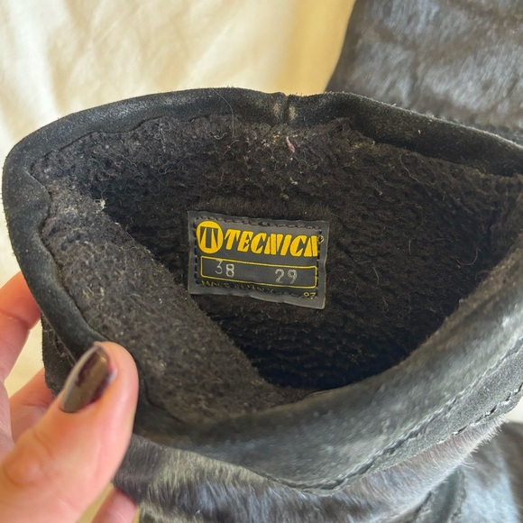 Vintage Tecnica Black Fur Boots size 38 - Picture 5 of 5